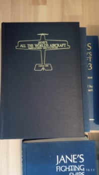 JANE´s uppslagsböcker 13 volymer